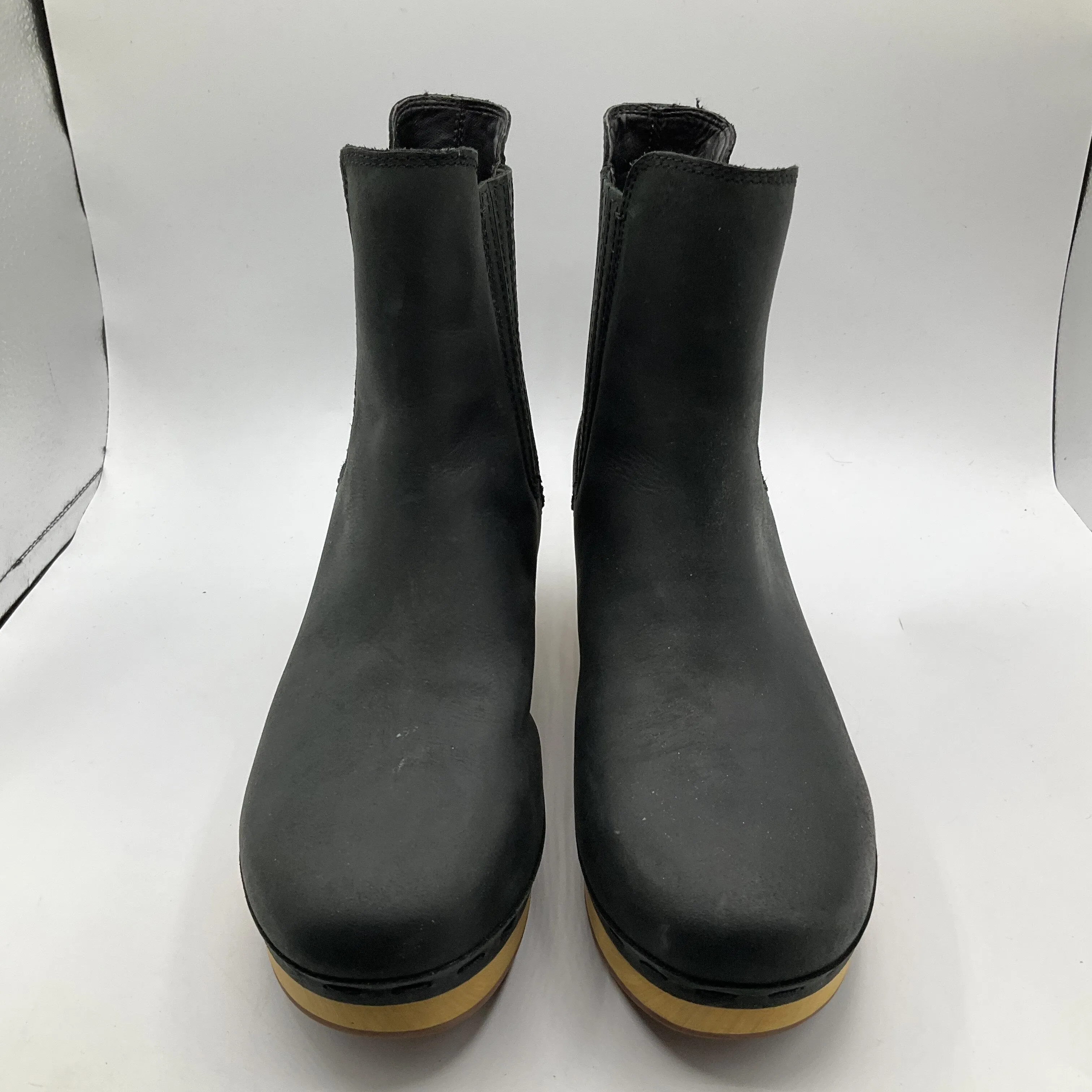 Boots Ankle Heels By Frye And Co  Size: 10