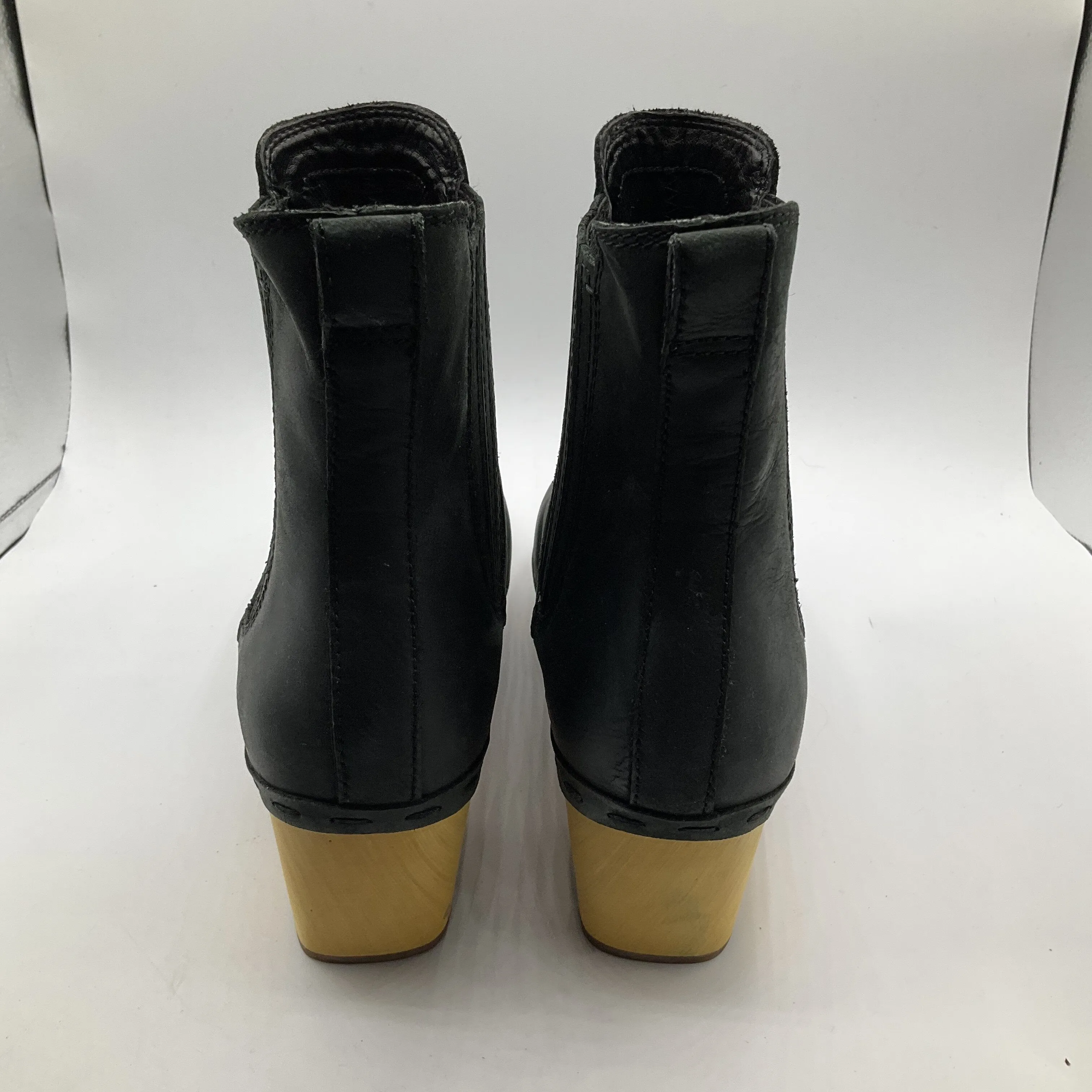 Boots Ankle Heels By Frye And Co  Size: 10