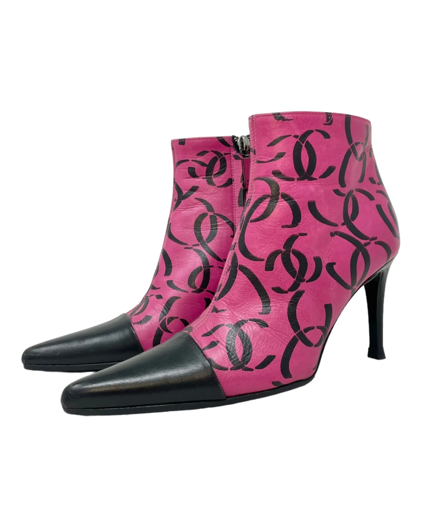 Chanel CC Logo Magenta Leather Ankle Boots, AW00, 35.5 EU