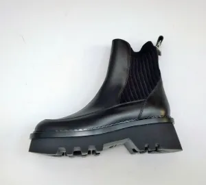 Chloé Owena Black Ankle Platform Boots with Elastic Sides