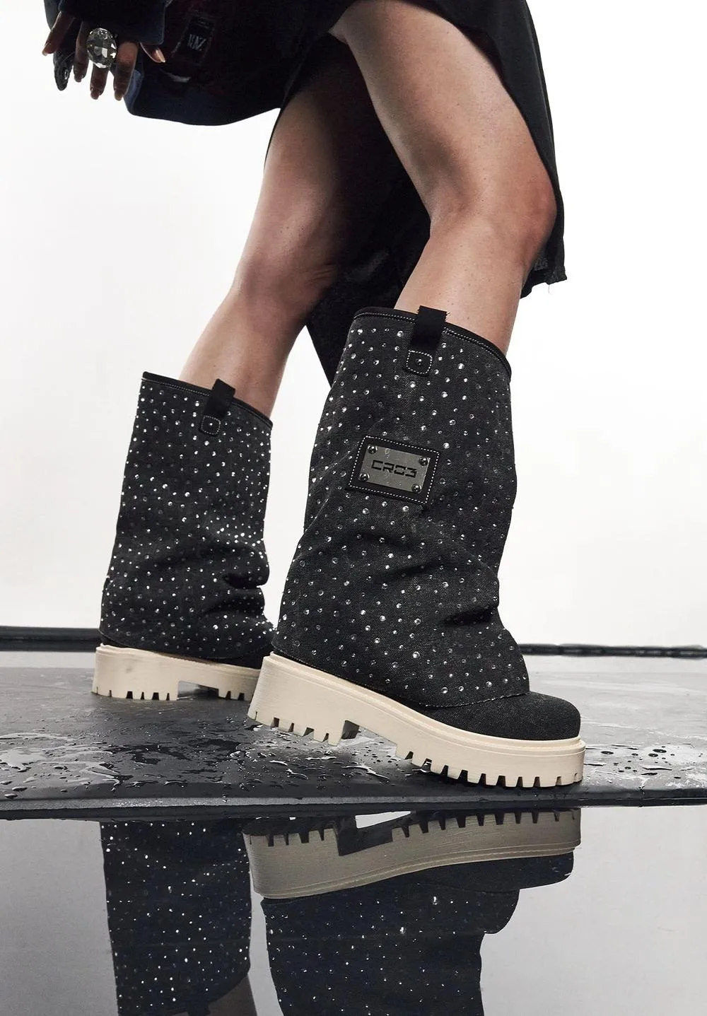 CHUNKY DIAMOND – Boots Black