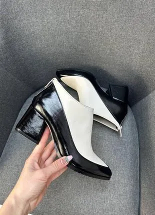 Color block Italian leather ankle boots