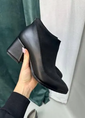Color block Italian leather ankle boots