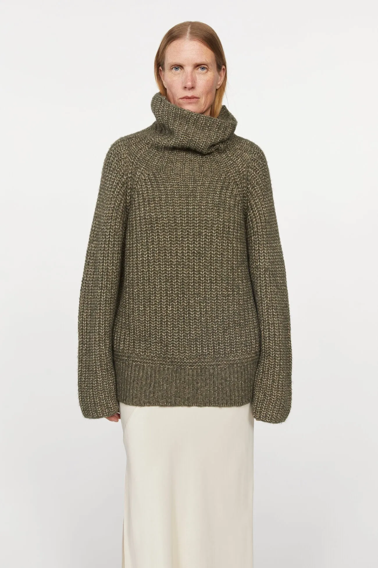 Courage Raglan Knit in Dark Green