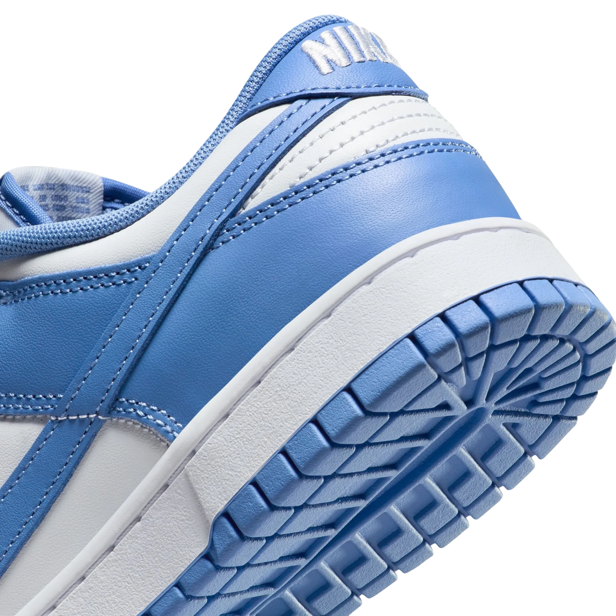 Dunk Low Retro Bttys (M)