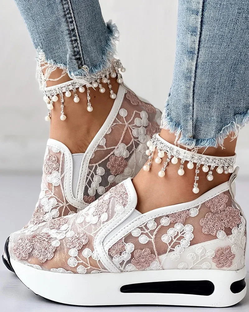 Florabelle™ - Delicate Lace Sneakers