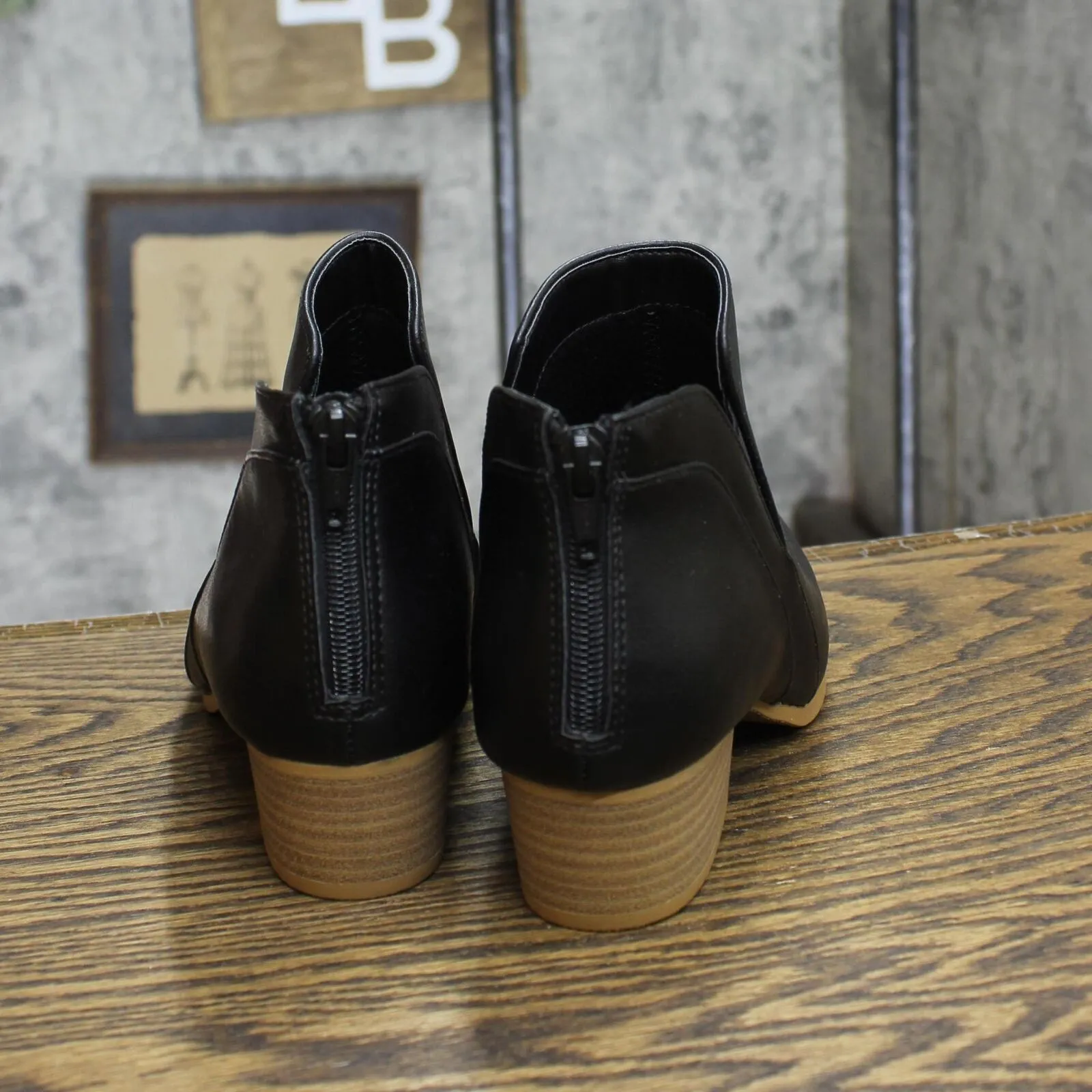 Lc Lauren Conrad Viviann Womens Block Heel Ankle Boots VIVIANNBLACK Black 8.5M