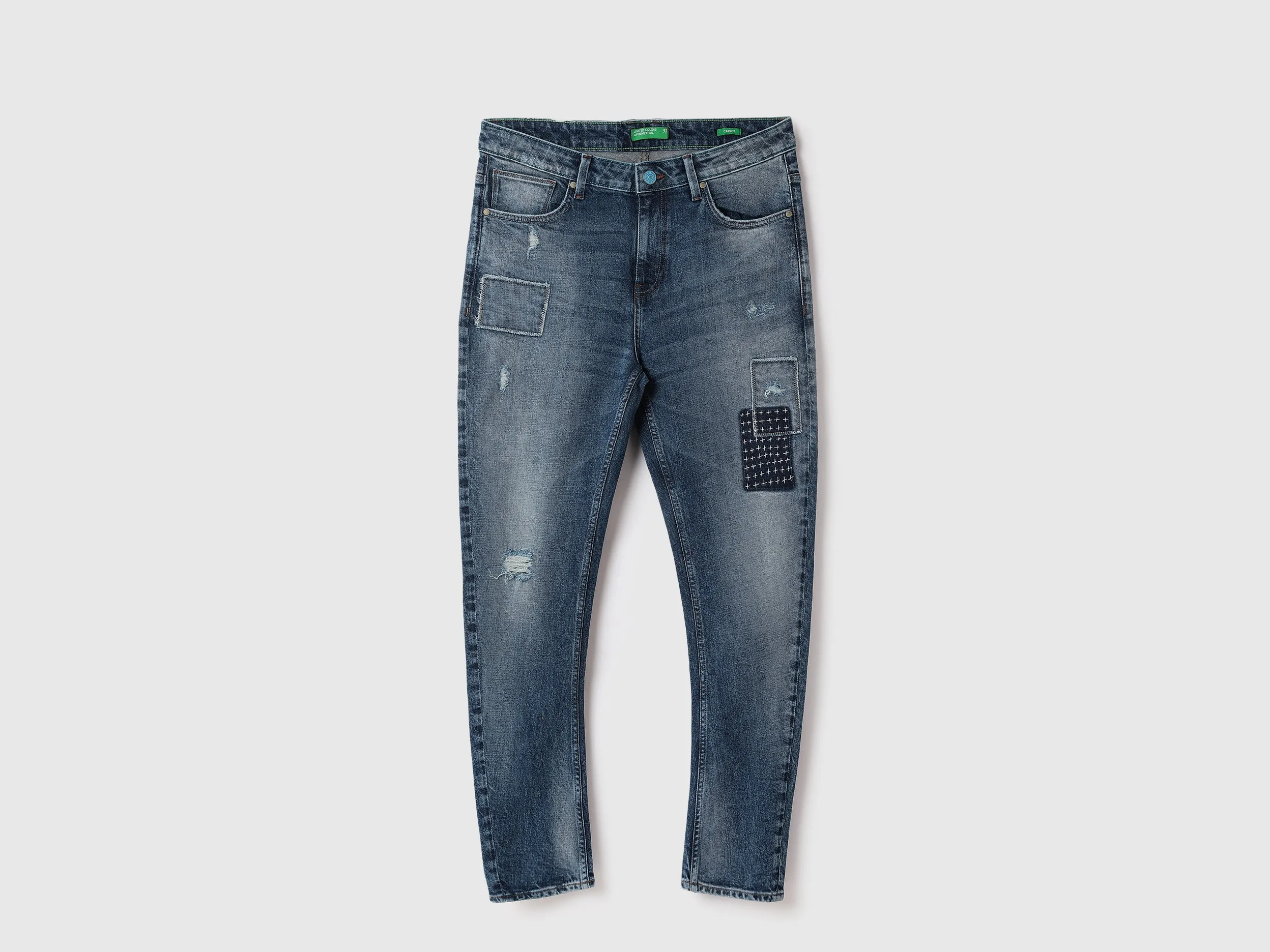 Men Applique Carrot Fit Jeans