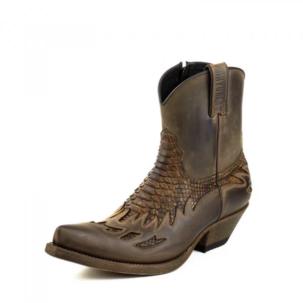 Men's Cowboy Boots or Ankle Boots Handcrafted in Exotic Brown Leather Terra 12 Texanas