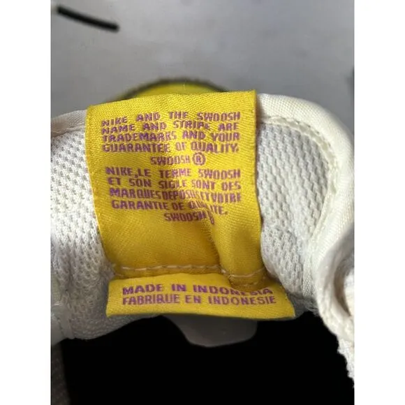 Nike Air Force 1 Low Peace‎ Love and Basketball Size 7Y Yellow Black Women 8.5