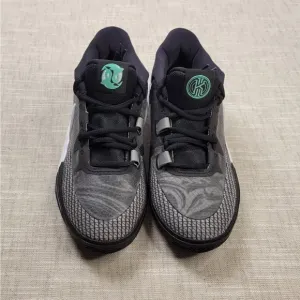 NIKE Kyrie 8 GO Orca GS Low Sneakers Black White Basketball DQ8077-001