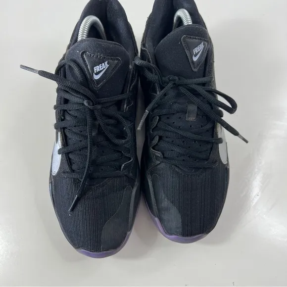 Nike Zoom Freak 2 Dusty Amethyst Black Basketball CK5424-005 Men's Size 7.5