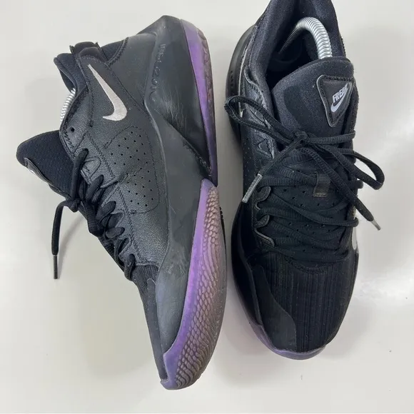 Nike Zoom Freak 2 Dusty Amethyst Black Basketball CK5424-005 Men's Size 7.5