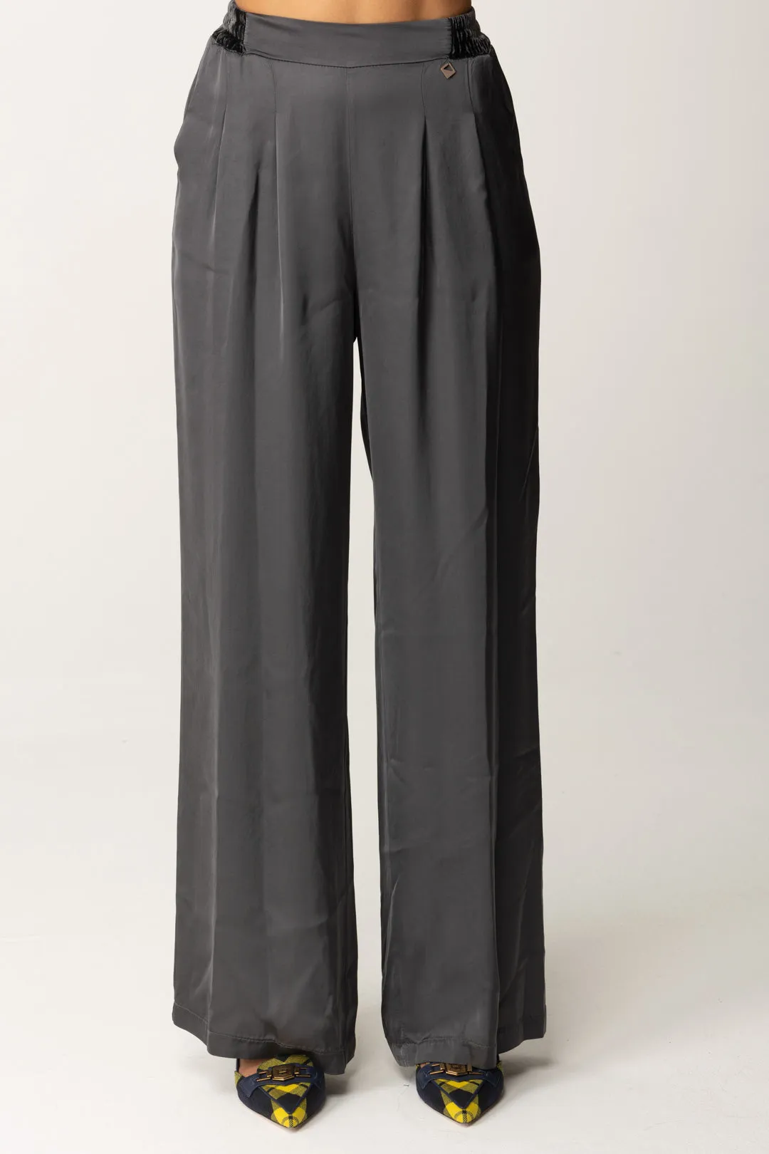 Pantaloni Palazzo con Dettagli In Velluto