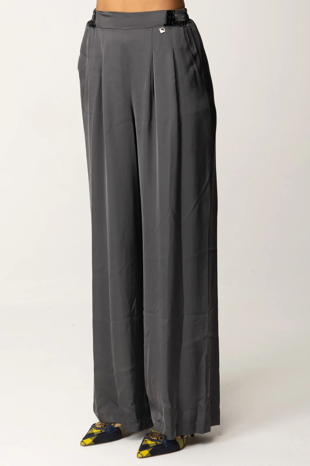 Pantaloni Palazzo con Dettagli In Velluto