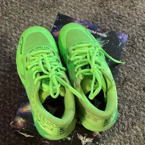 Puma MB 1 Basketball Low Junior Size 4 Lamelo Ball Gecko Green MELO