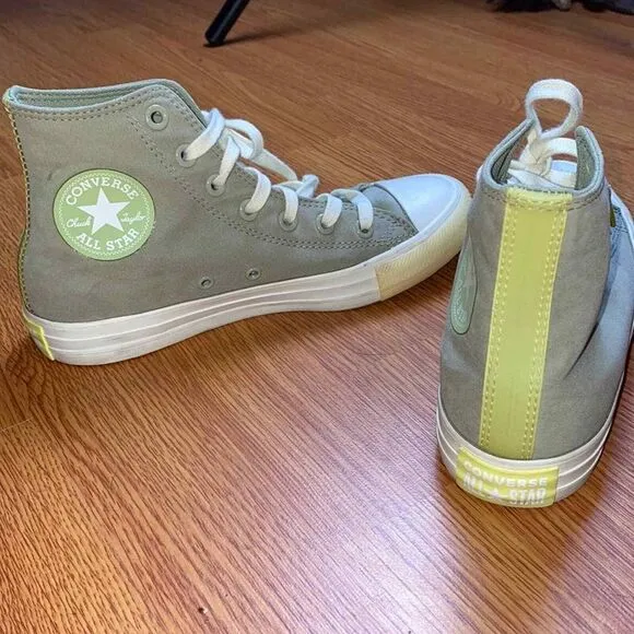 RARE Converse Chuck Taylor All Star High Alt Exploration - Light Field‎ Surplus