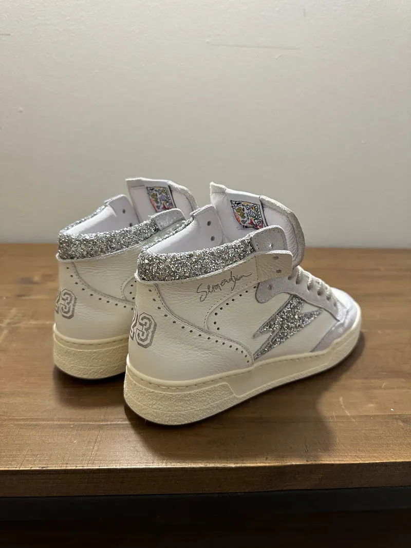 SMR23 BRAGA høy hvit sneaker med sølv og glitter detaljer