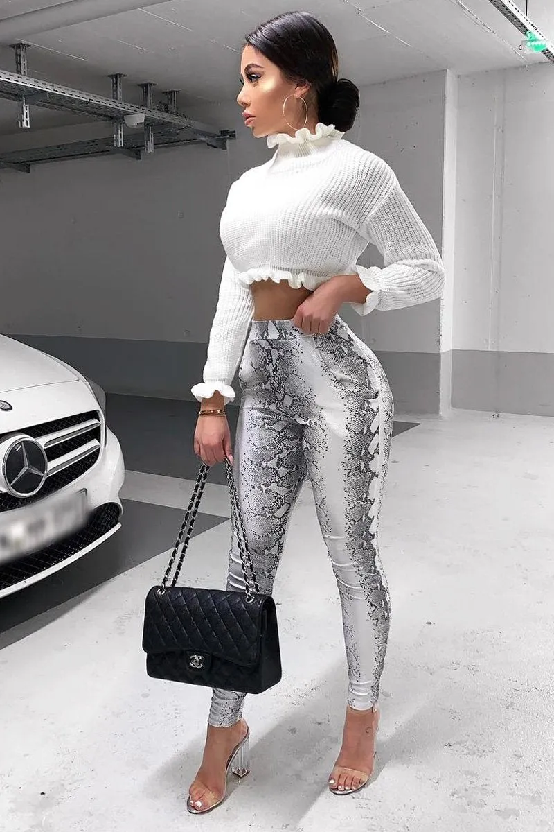 White Ruffle Hem Chunky Knit Crop Jumper - Alannah