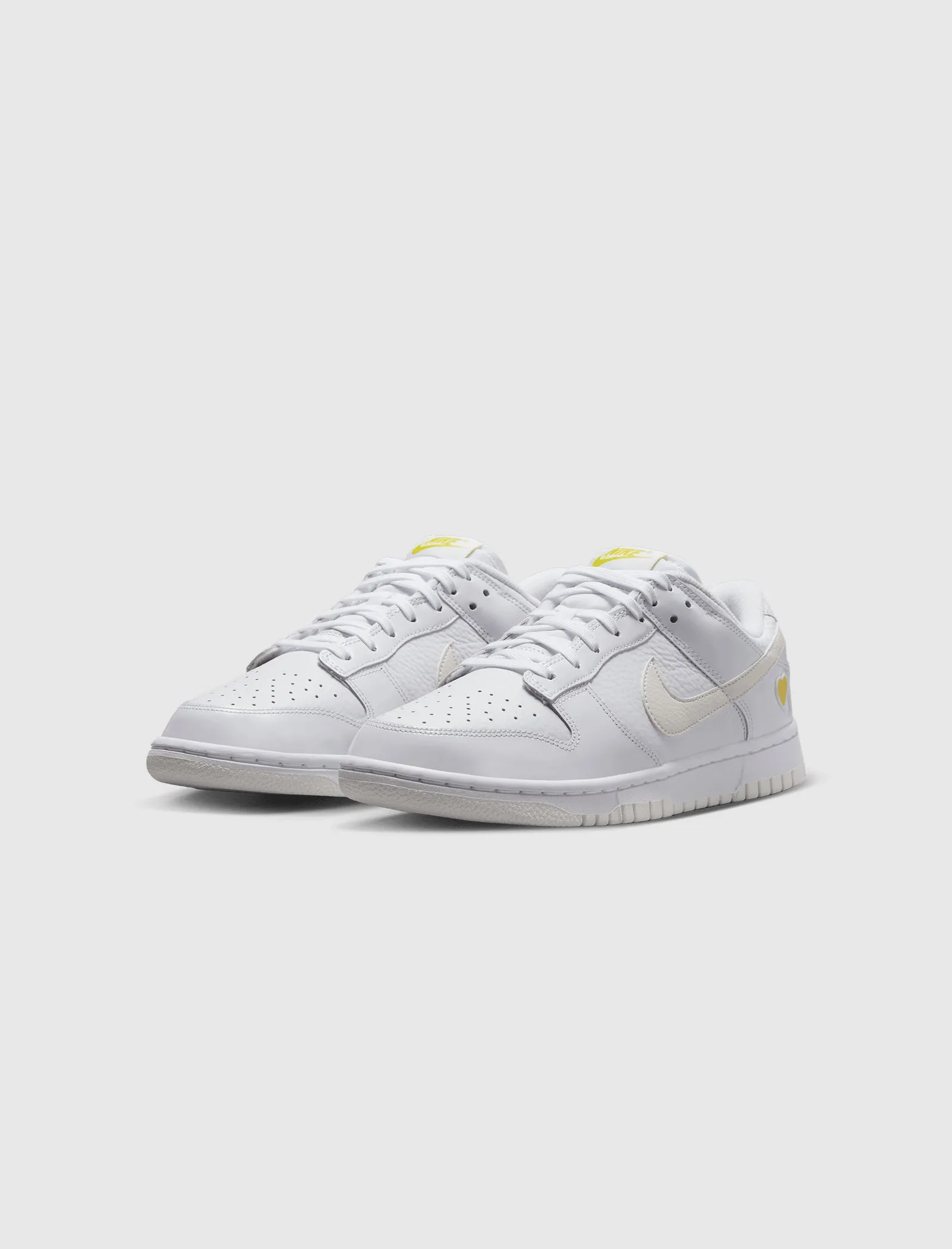 WOMEN'S DUNK LOW "YELLOW HEART"
